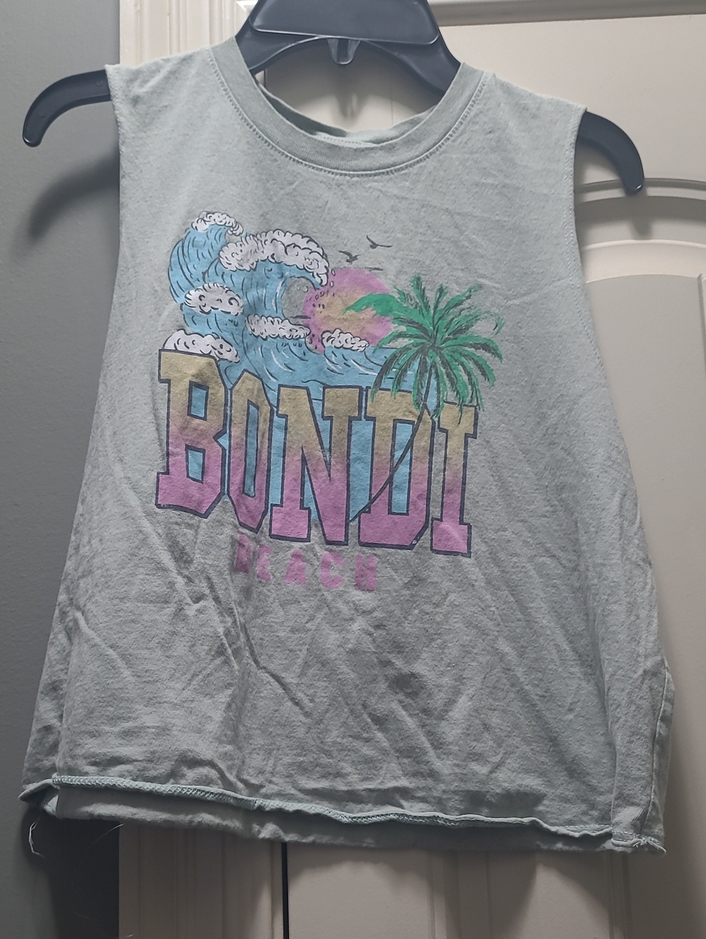 BONDI Beach Graphic Tank Top - Light Green